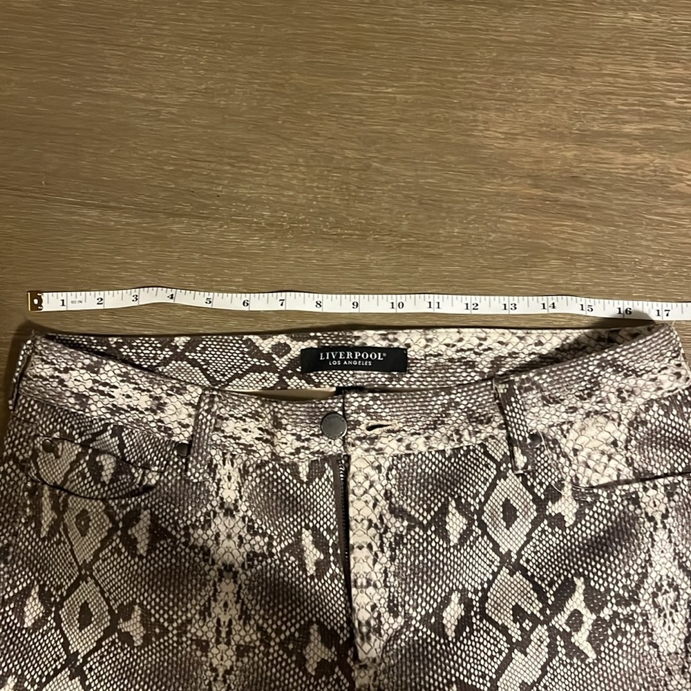 Liverpool LA Grey Python Print Pants size 12 / 31 - Picture 7 of 9